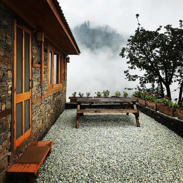 Skyline Villa Rental Нарканда Екстериор снимка