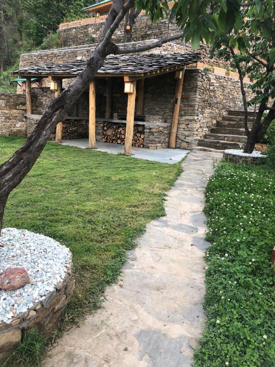 Skyline Villa Rental Нарканда Екстериор снимка